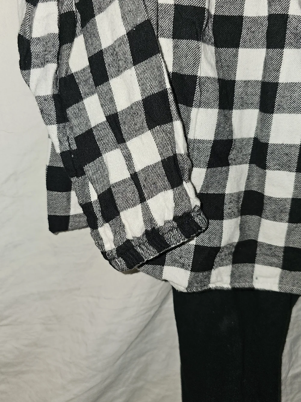 Jumping Beans Black & White Plaid Tunic with Black Leggings